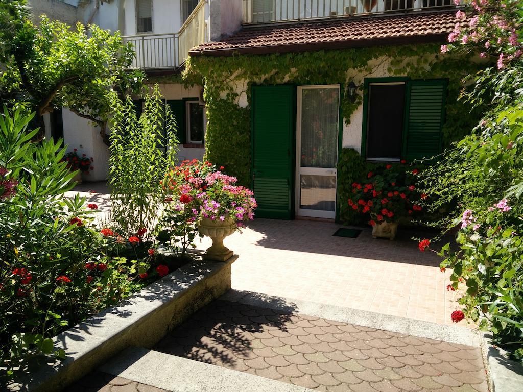 Residenza Villa I Nidi Санта-Катерина Экстерьер фото